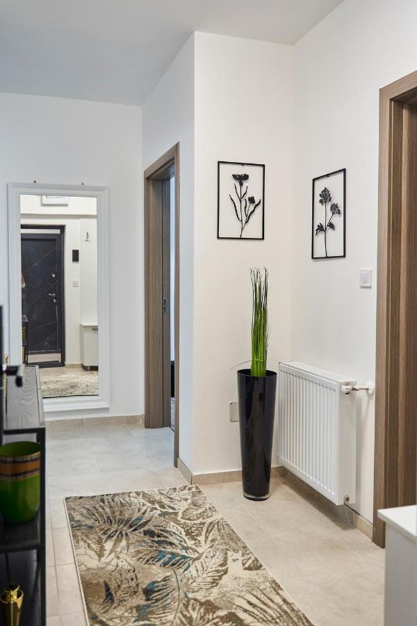 Smarald Apartament Iulius Mall Iasi Extérieur photo